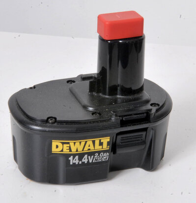 Org Dewalt 14.4 volt accu 