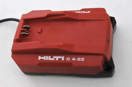 Hilti C4 -22 lader